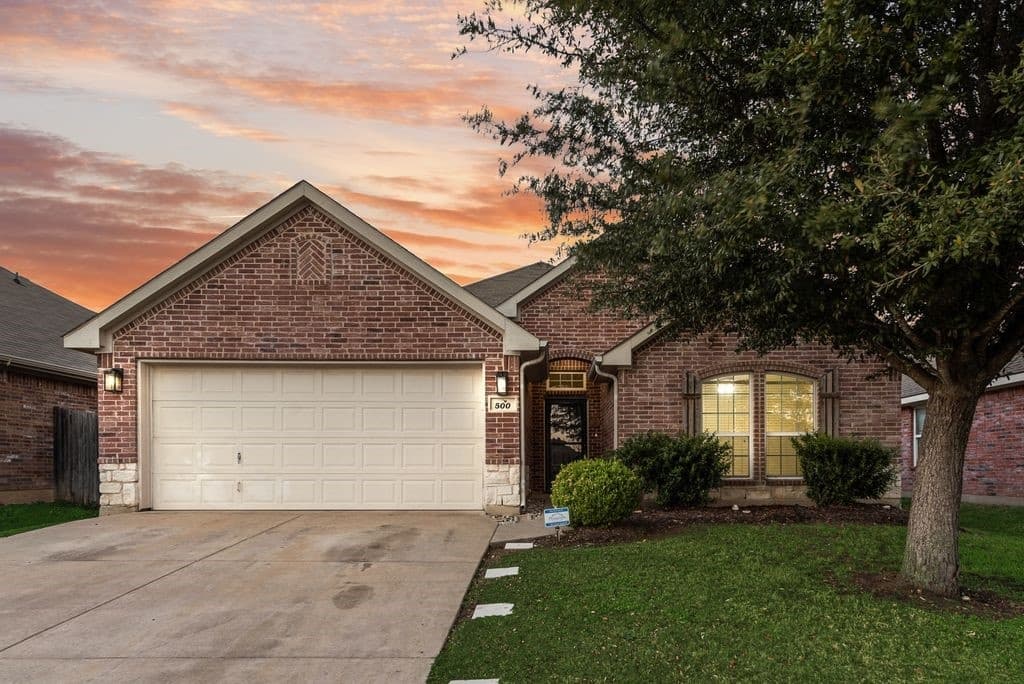 500 Crescent Creek Ln — photo 1