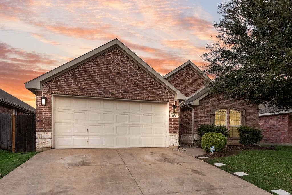 500 Crescent Creek Ln — photo 2