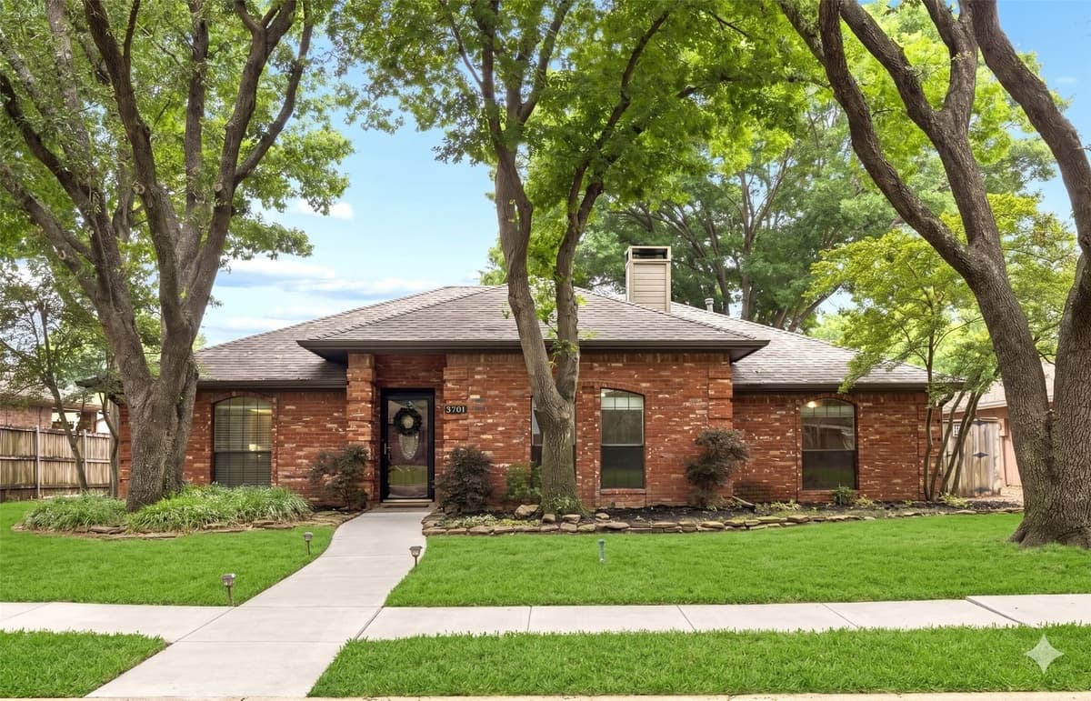 3701 Andrea Ln — photo 1