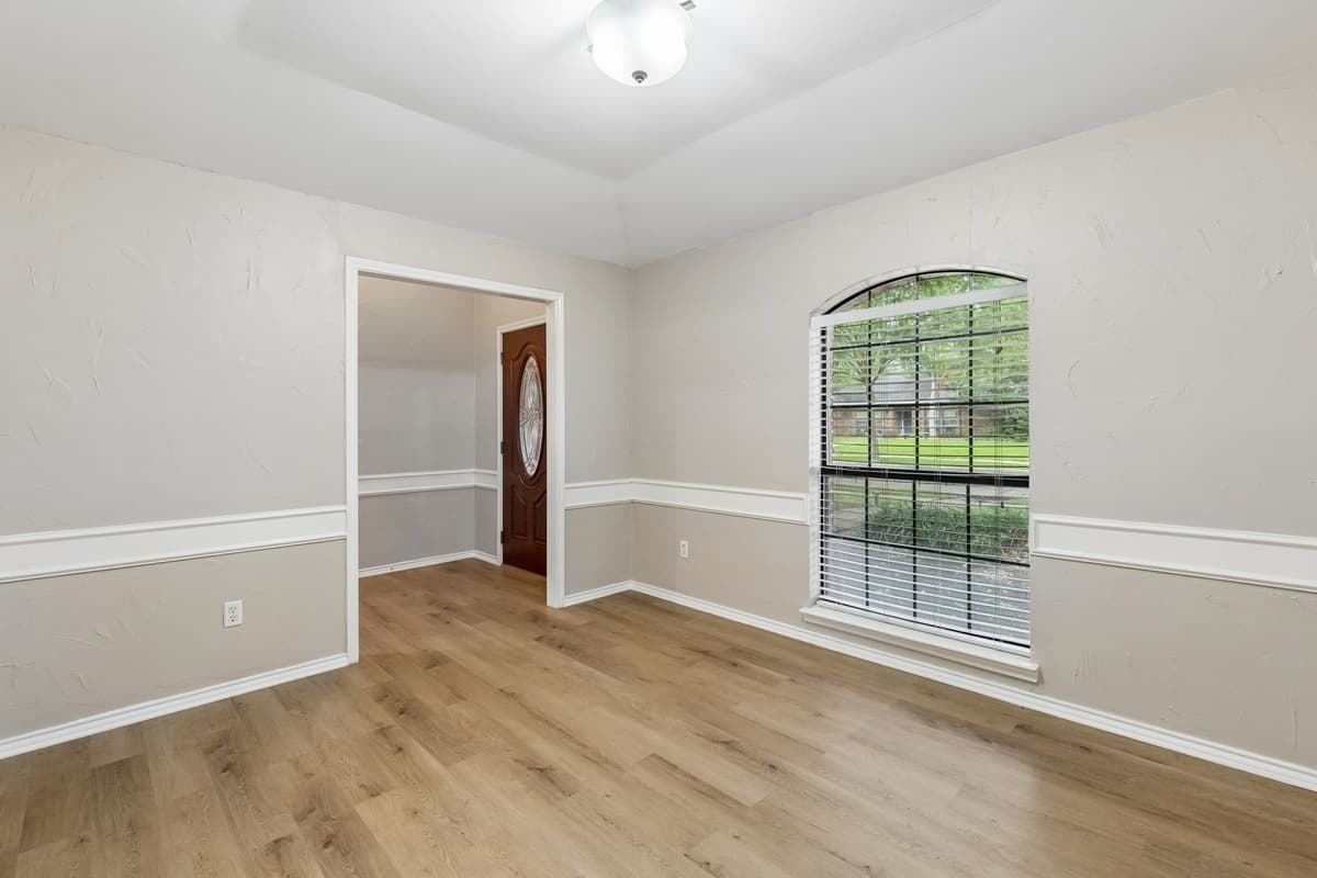 3701 Andrea Ln — photo 2