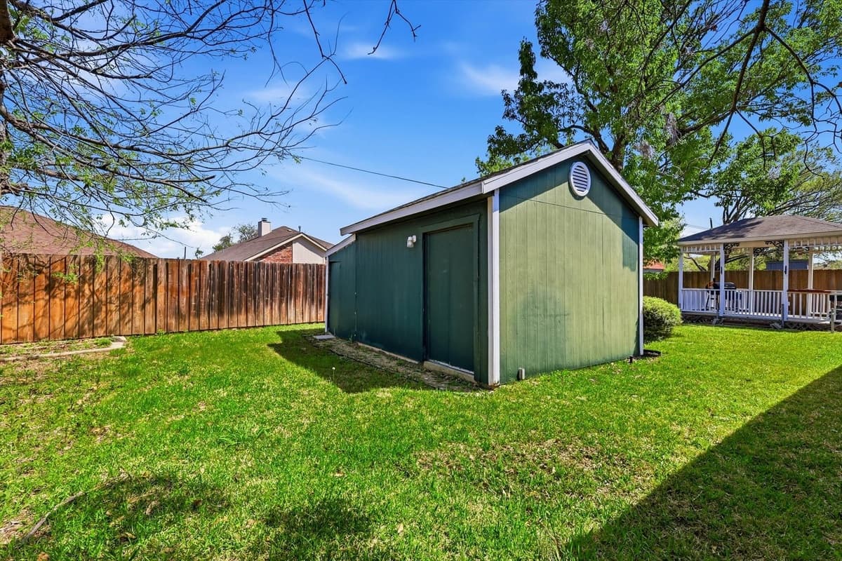 324 Bowie St — photo 25