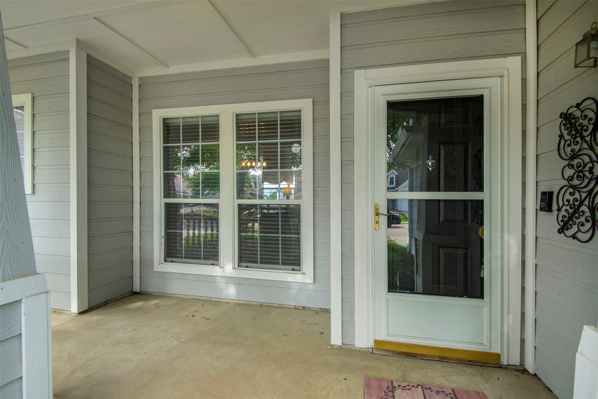 510 Creekside Dr — photo 2