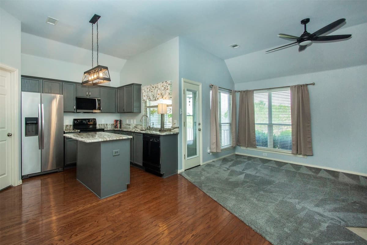 510 Creekside Dr — photo 26