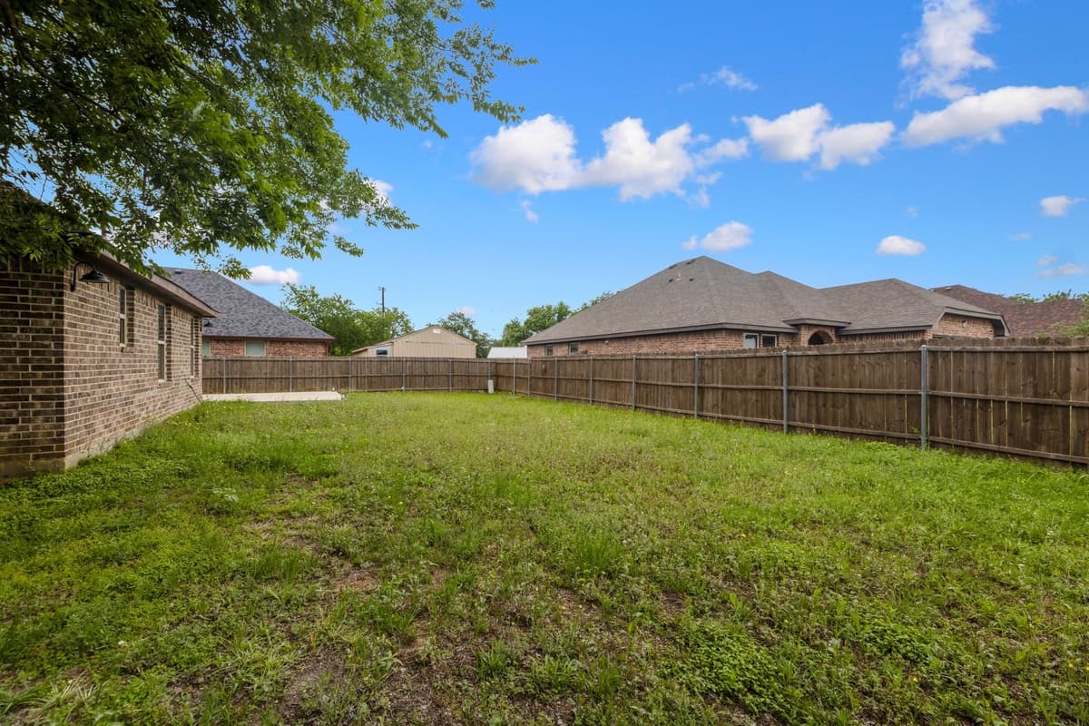 107 Virginia Dr — photo 36