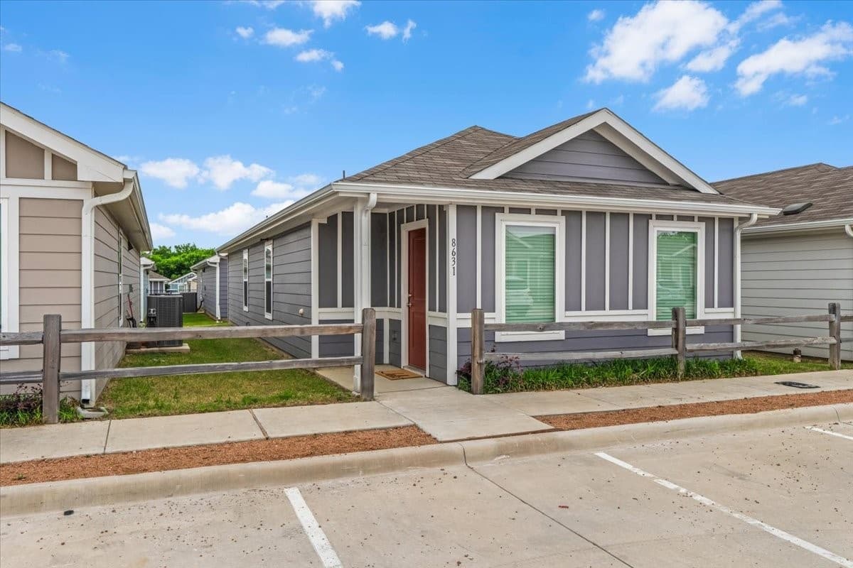 8631 Cottage Creek Dr 21 — photo 1
