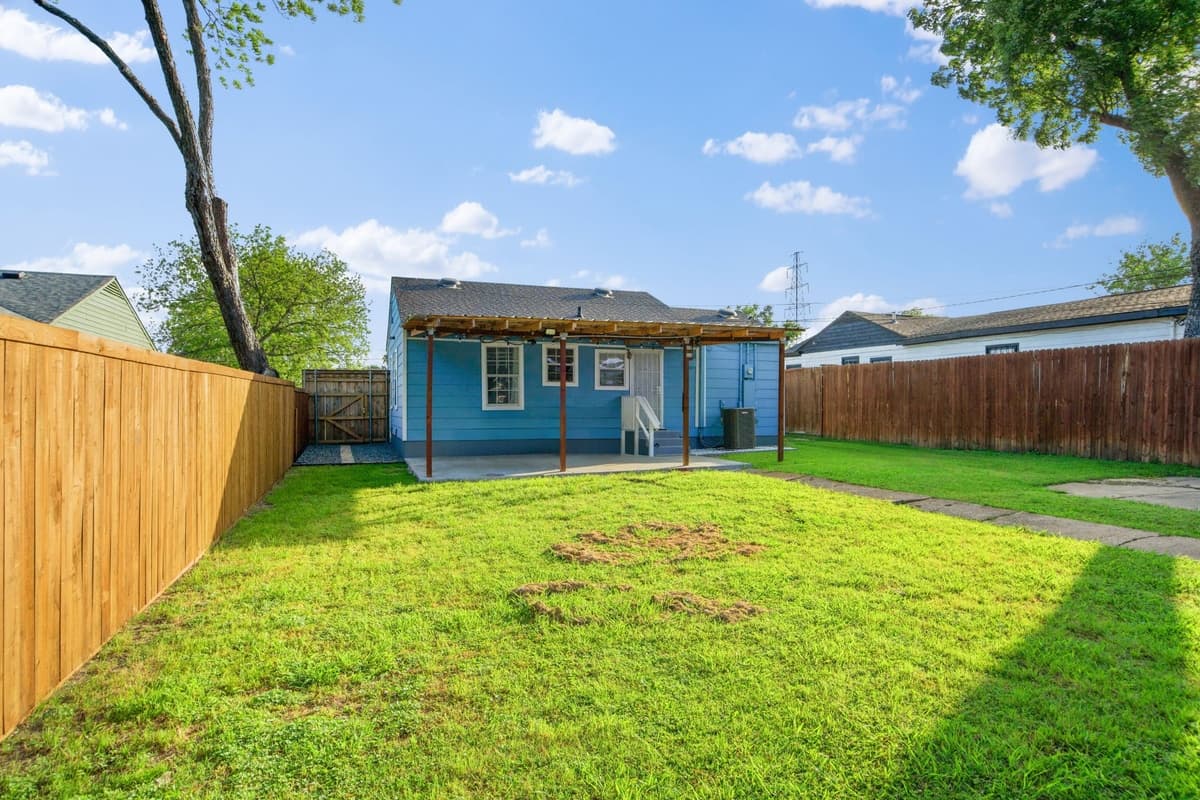 3068 Sunnyvale St — photo 25