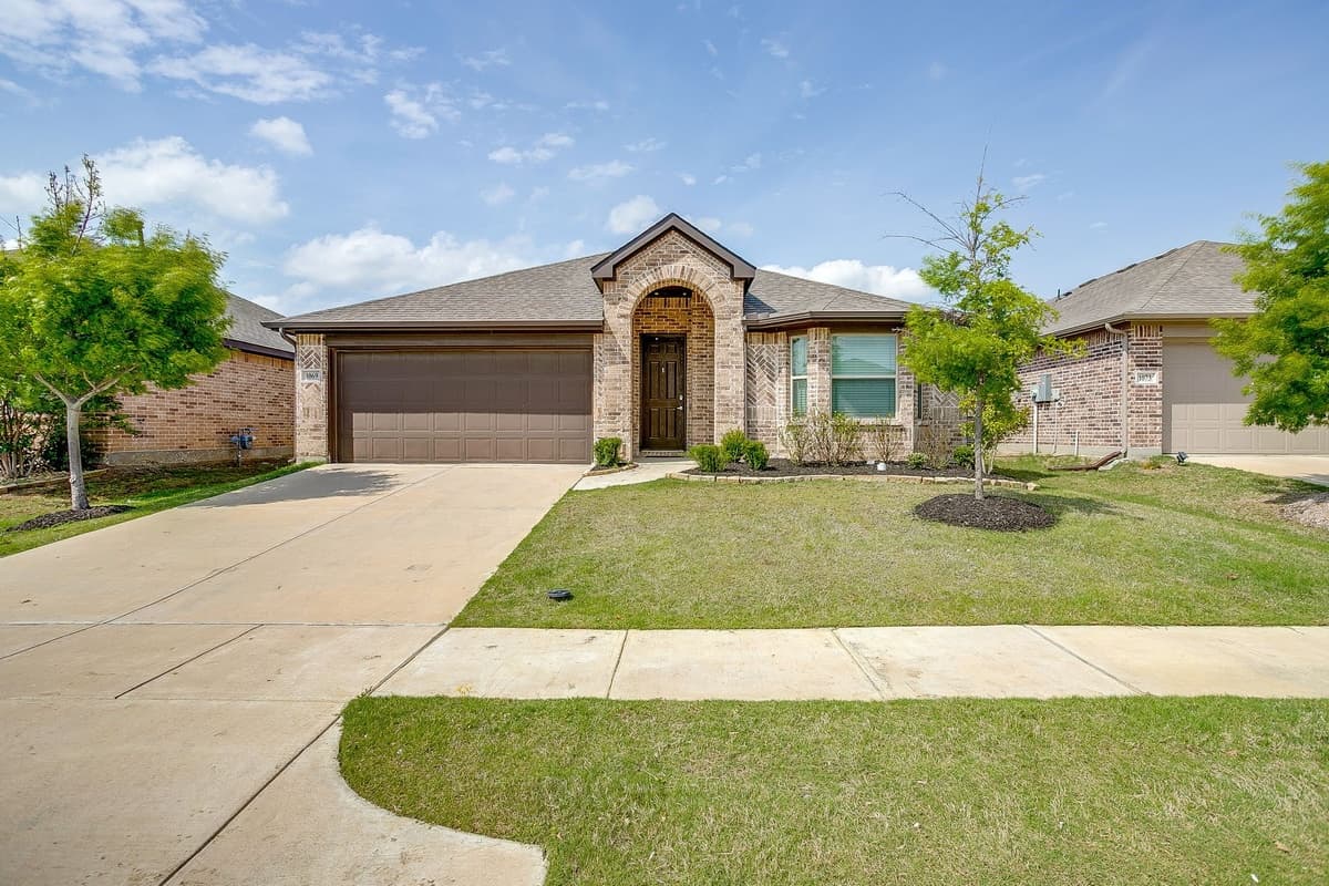 1069 Nighthawk Trail — photo 1