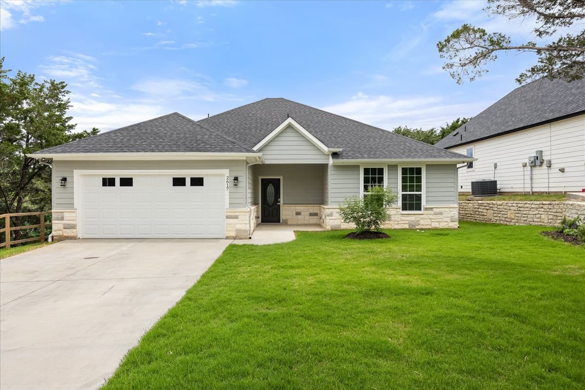 2617 Creek Dr — photo 1
