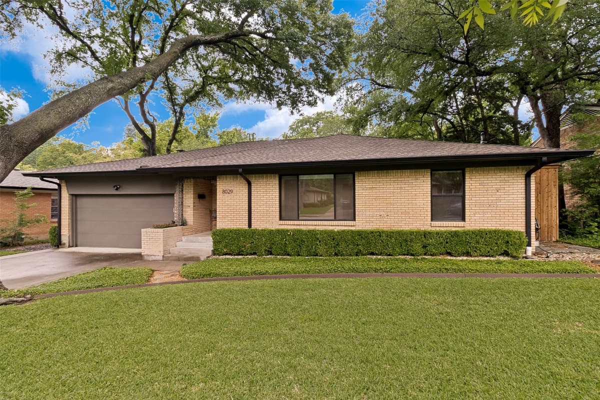 8029 Claremont Dr — photo 1
