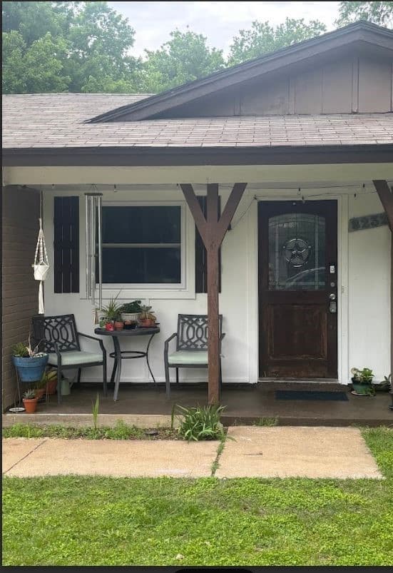 8232 Richard St — photo 2