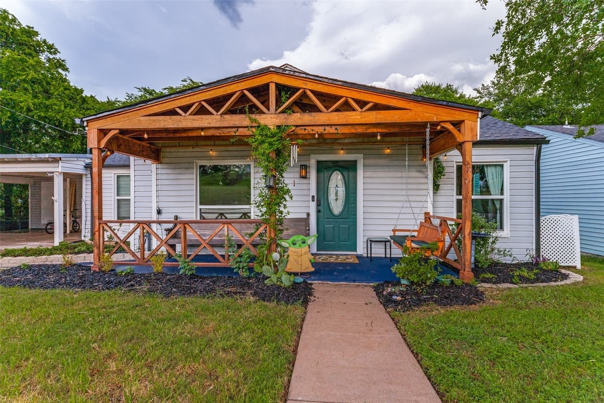 809 S Lamar St — photo 1