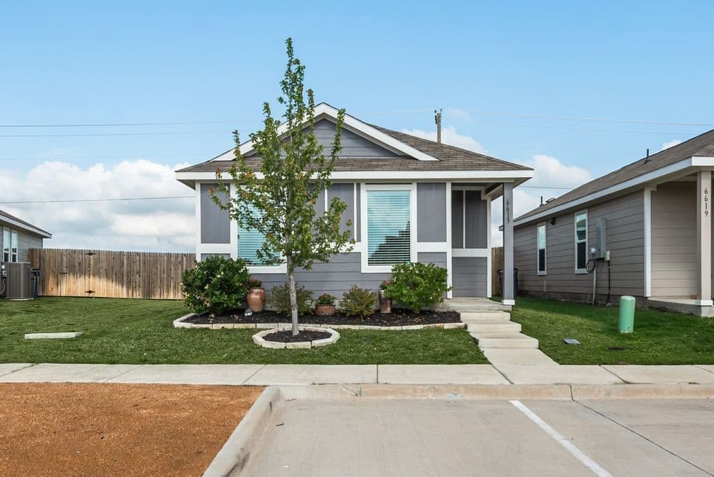 6615 Coulter Dr — photo 1