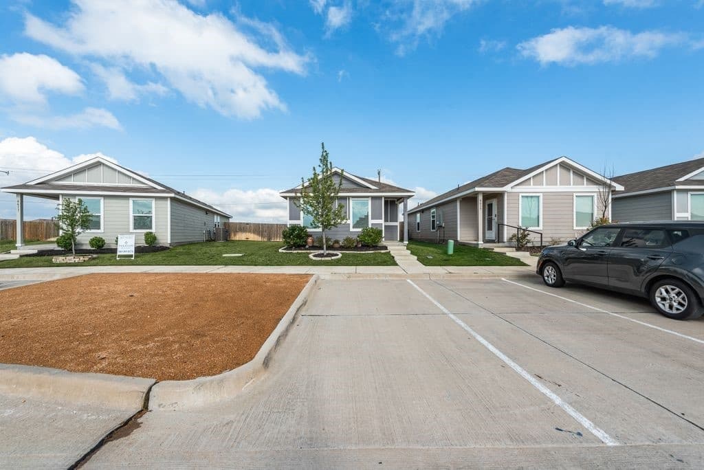 6615 Coulter Dr — photo 32