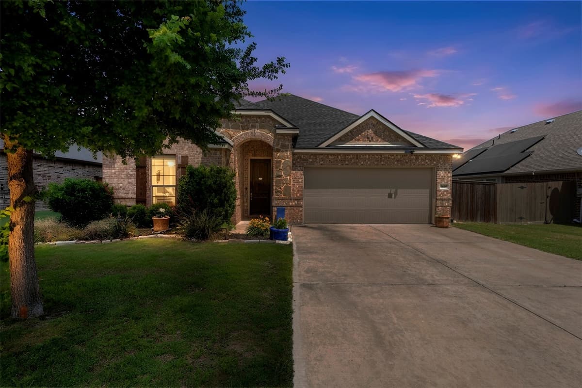 3605 Worthington Dr — photo 1