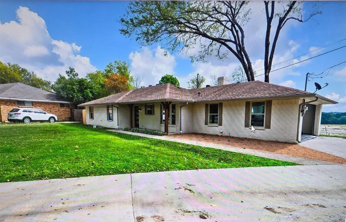 1116 Southwood Dr — photo 1