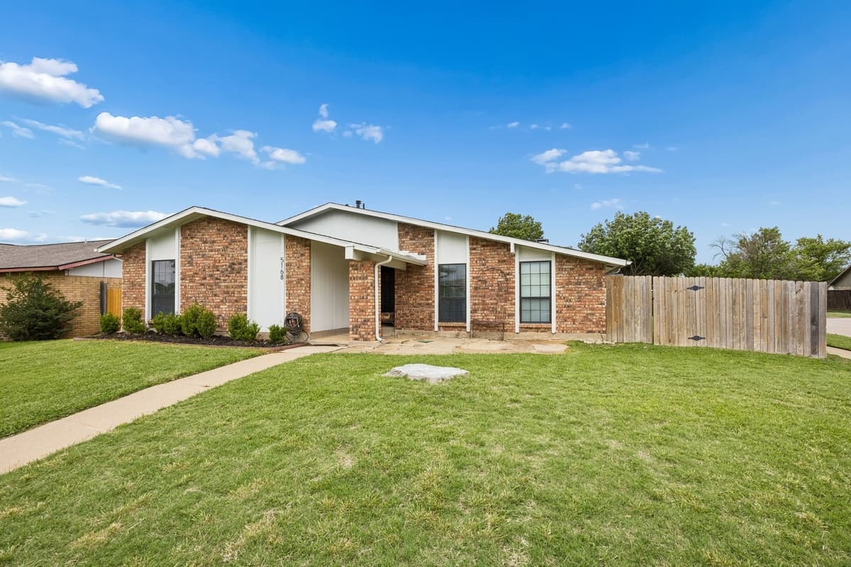 5168 Pruitt Dr — photo 2