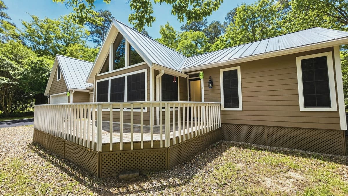 153 Candlelight Cove — photo 1