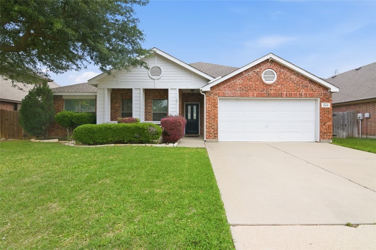 820 Forest Heights Dr — photo 1