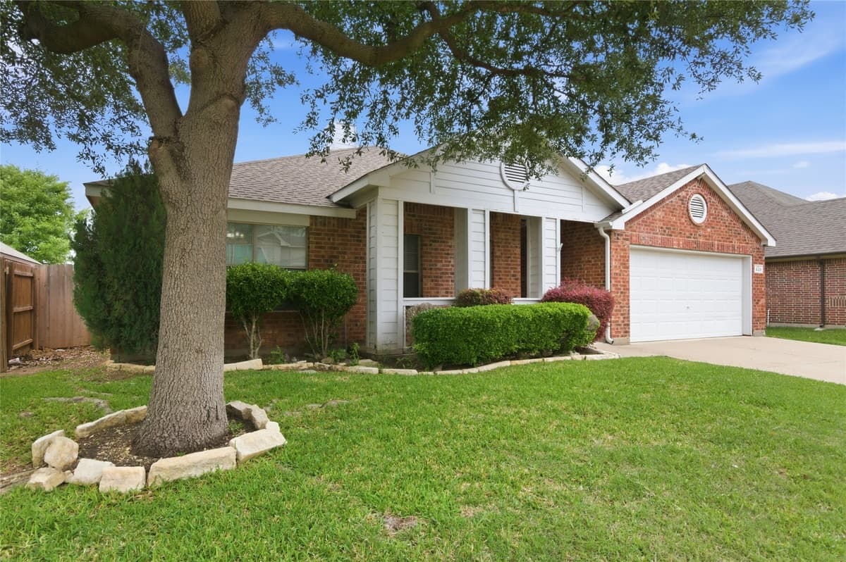 820 Forest Heights Dr — photo 2