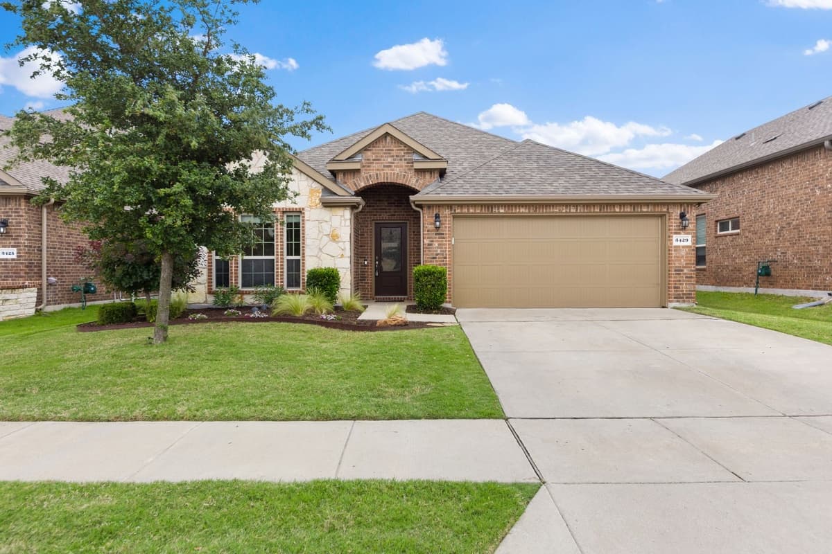3429 Collingham St — photo 1