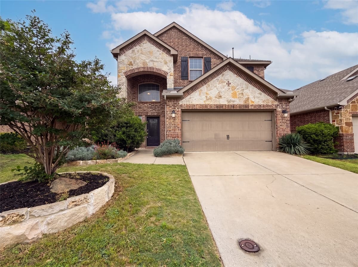 9904 Pronghorn Rd — photo 1