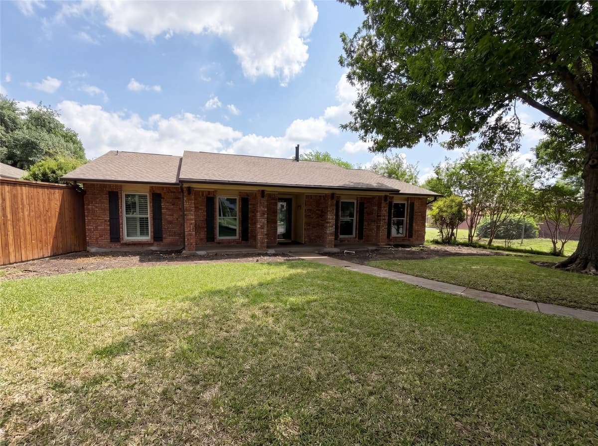 6302 Zanes Ct — photo 1