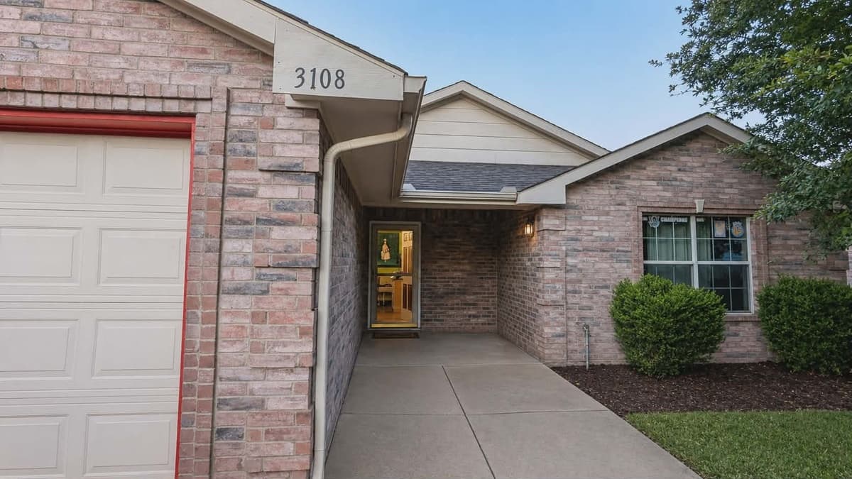 3108 Caballero Circle — photo 1