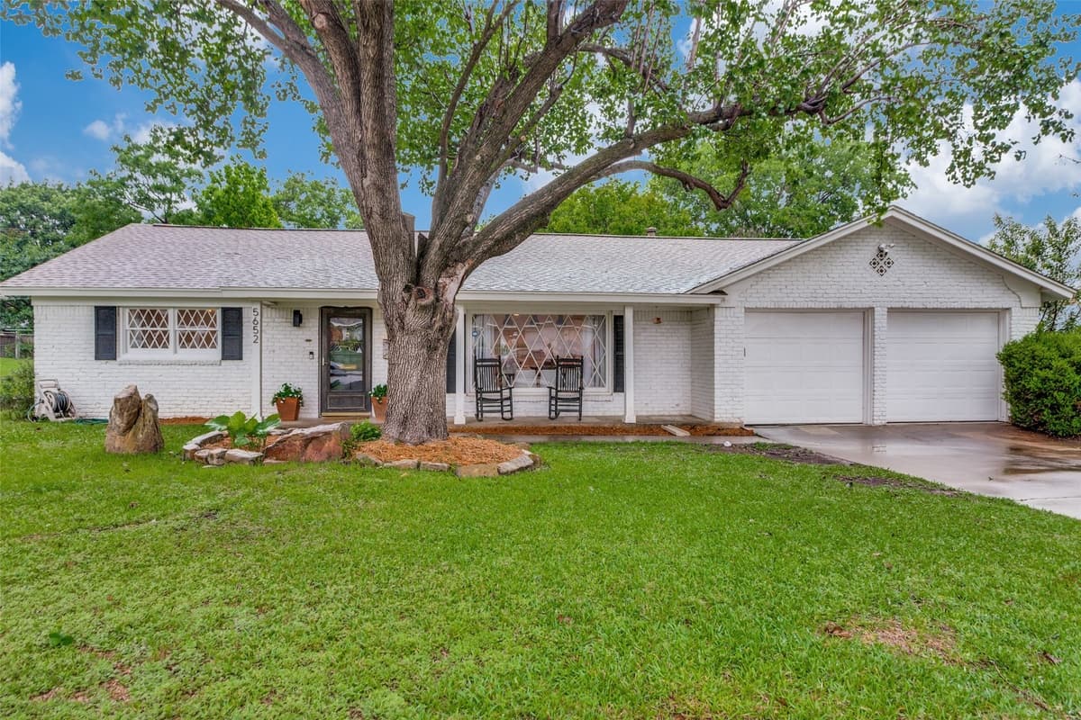 5652 Wimbleton Way — photo 2