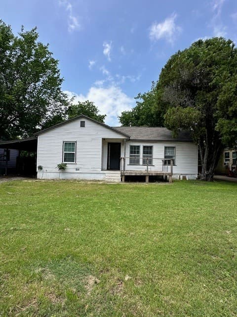 205 Hallvale Dr — photo 1