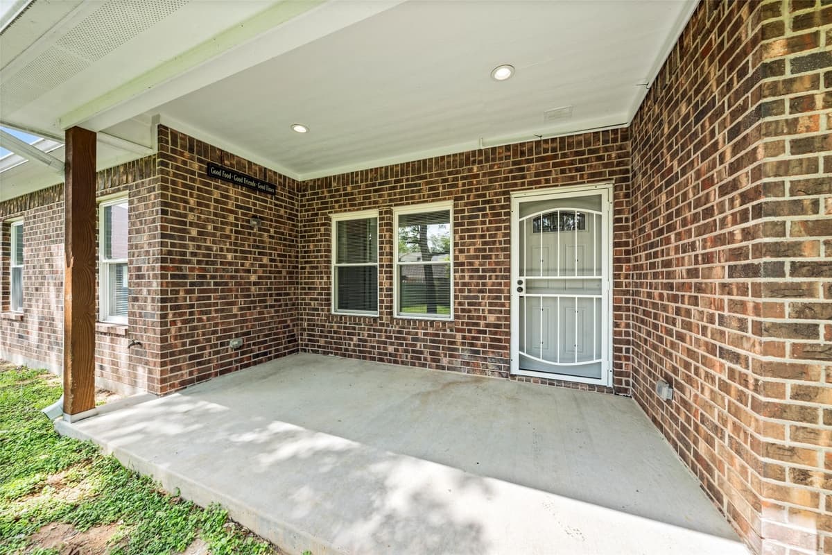 2305 Los Arboles Ln — photo 19