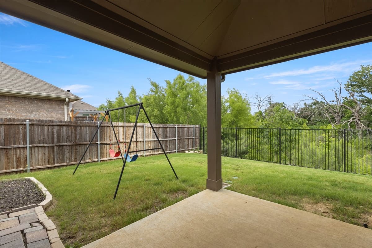 681 Coleman St — photo 16