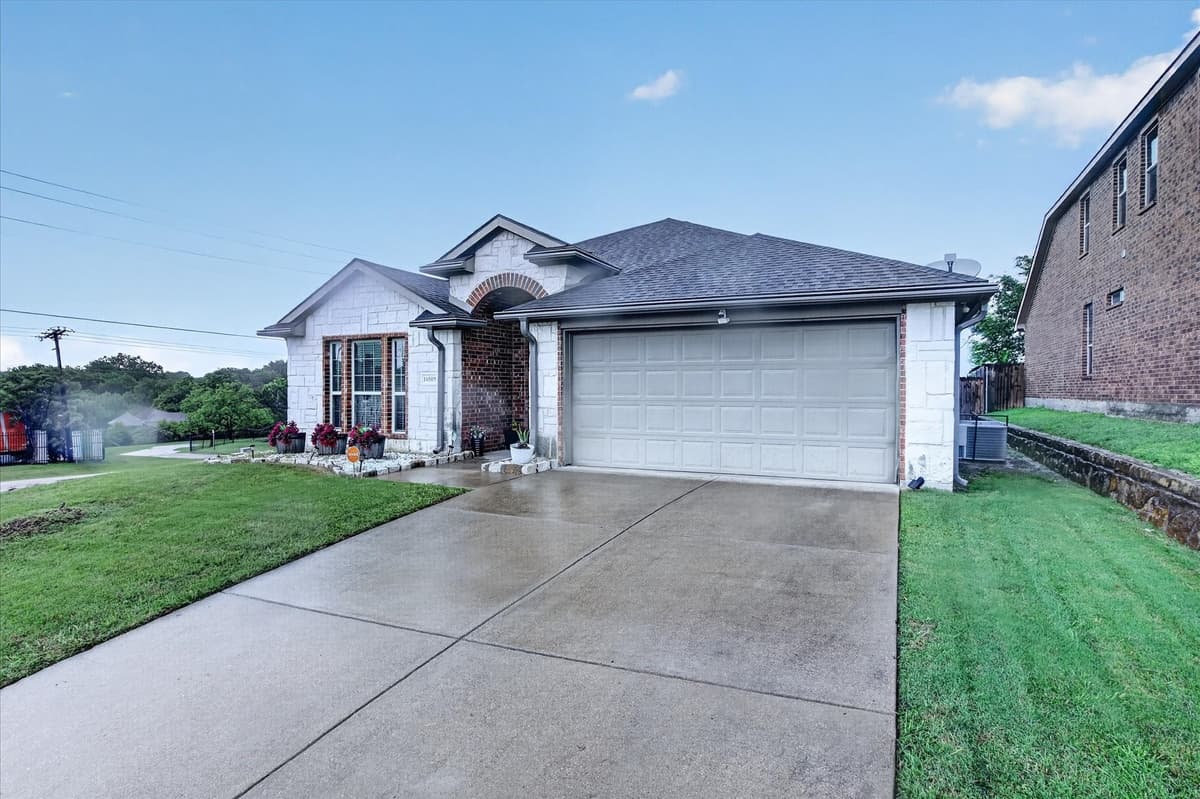 14089 Pioneer Bluffs Rd — photo 1