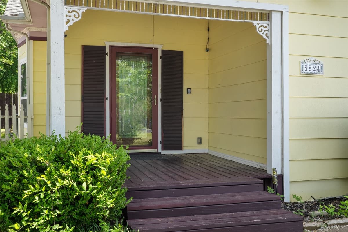 5824 Boone St — photo 2