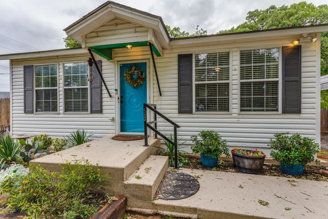 12490 Deeds Ct — photo 1