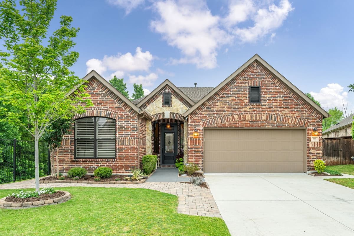 708 Rio Concho Trail — photo 1