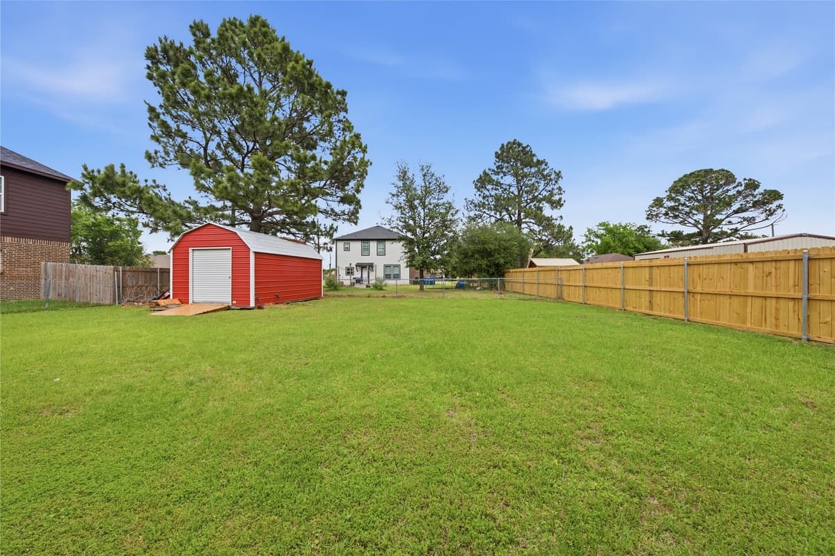 236 Seacraft Dr — photo 2