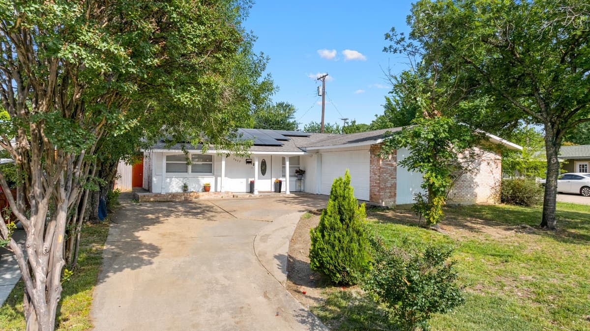 3677 High Mesa Dr — photo 2