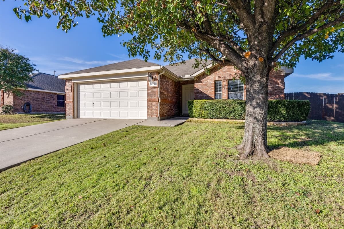 13729 Village Vista Dr — photo 2