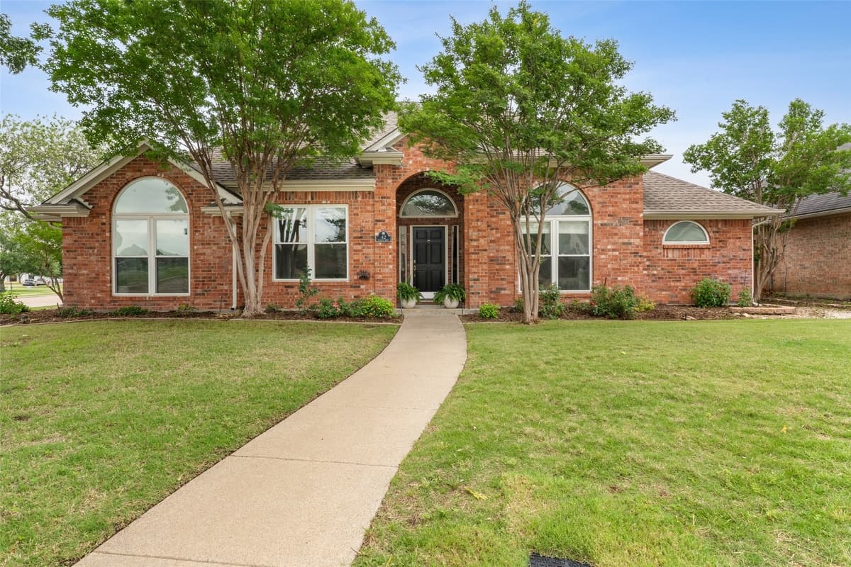 42 Alamosa Dr — photo 1