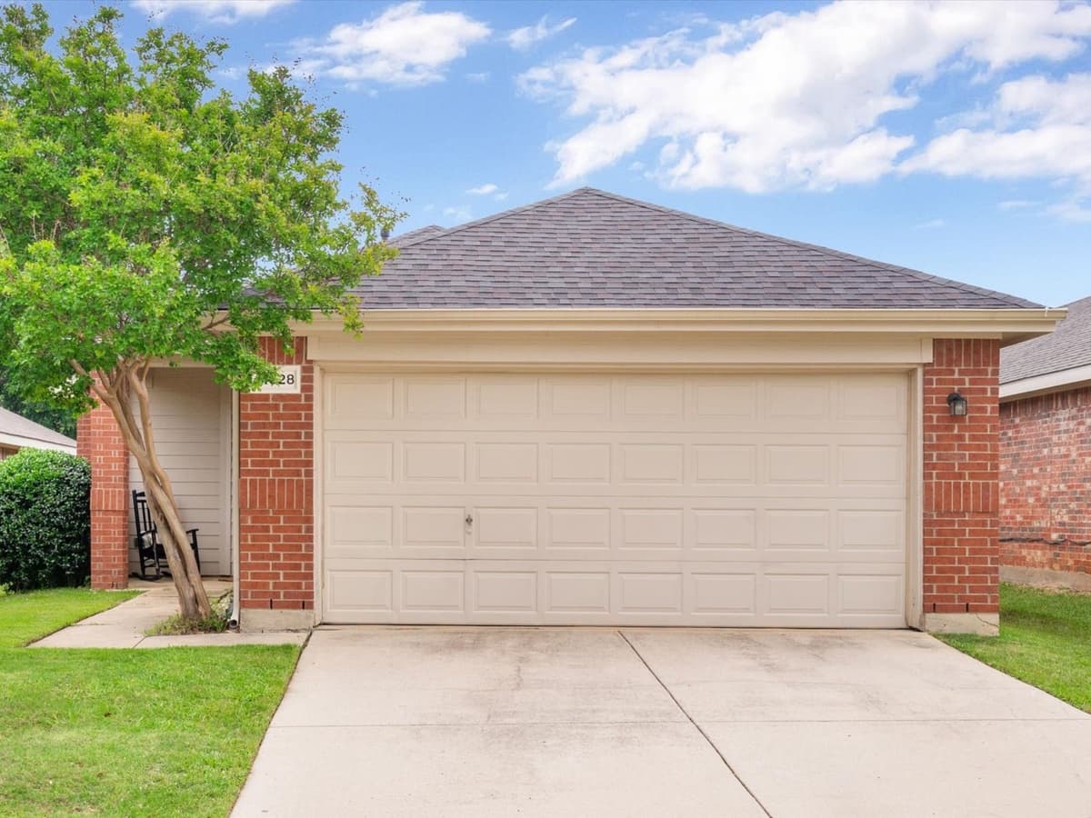 11828 Cottontail Dr — photo 2
