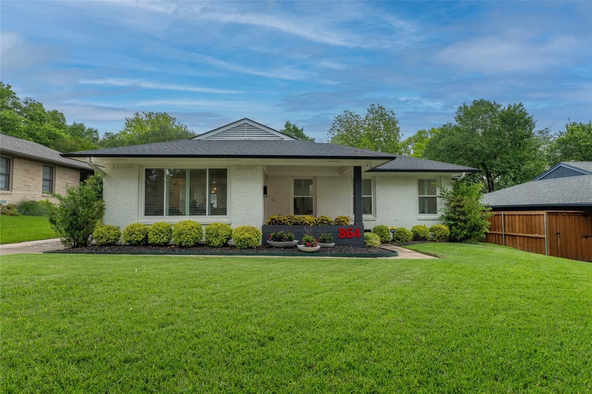 864 Peavy Rd — photo 1