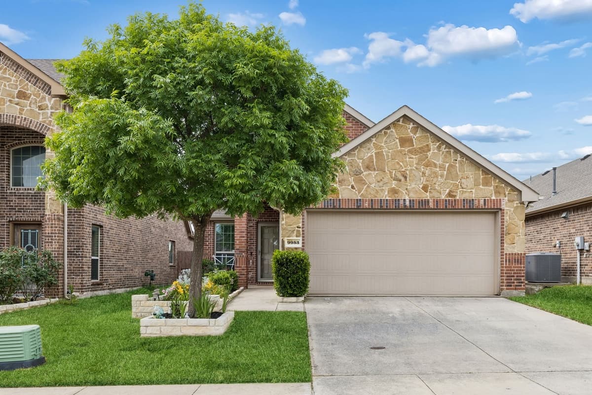 9953 Copperhead Ln — photo 1