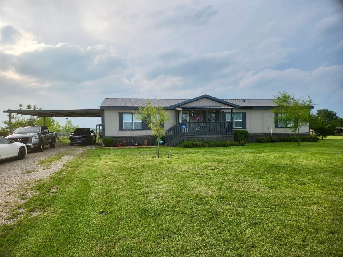 2182 Jasper Blvd — photo 1
