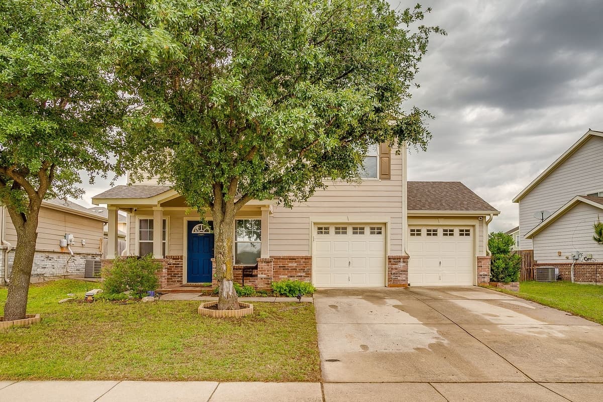 3028 Wakecrest Dr — photo 1