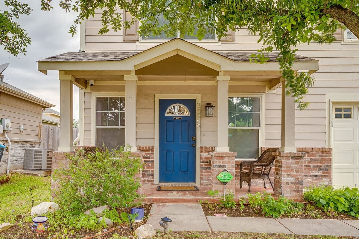 3028 Wakecrest Dr — photo 2