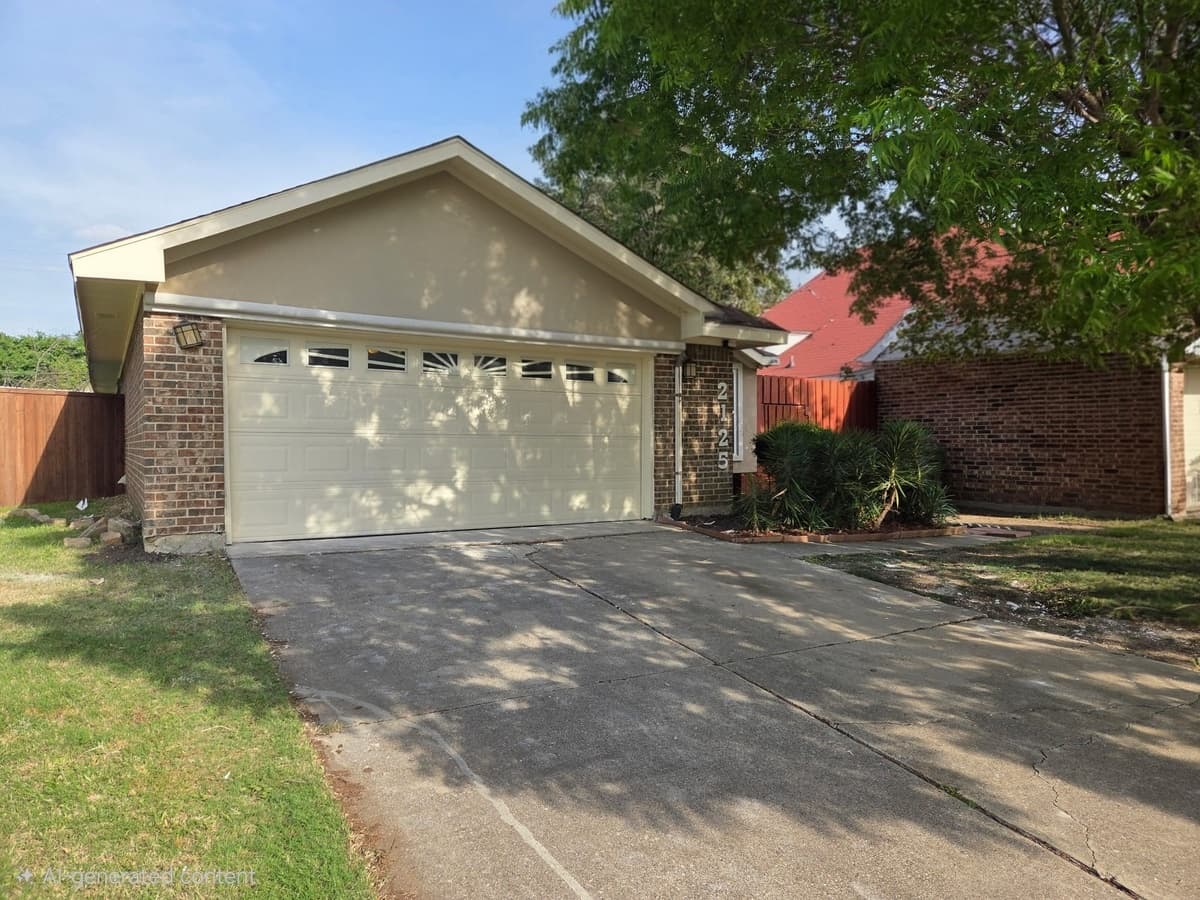 2125 Rose Cliff Ln — photo 1