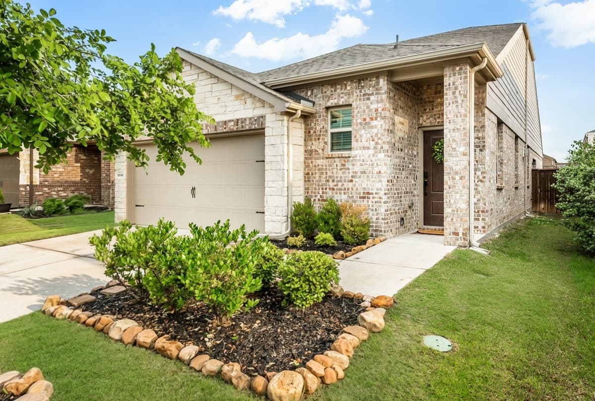 1712 Ferguson Ln — photo 2