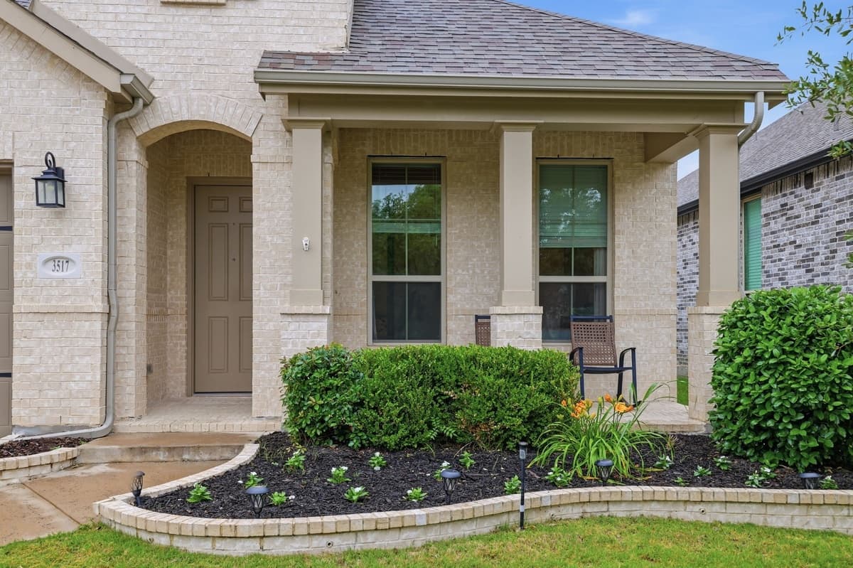 3517 Charleston Dr — photo 2