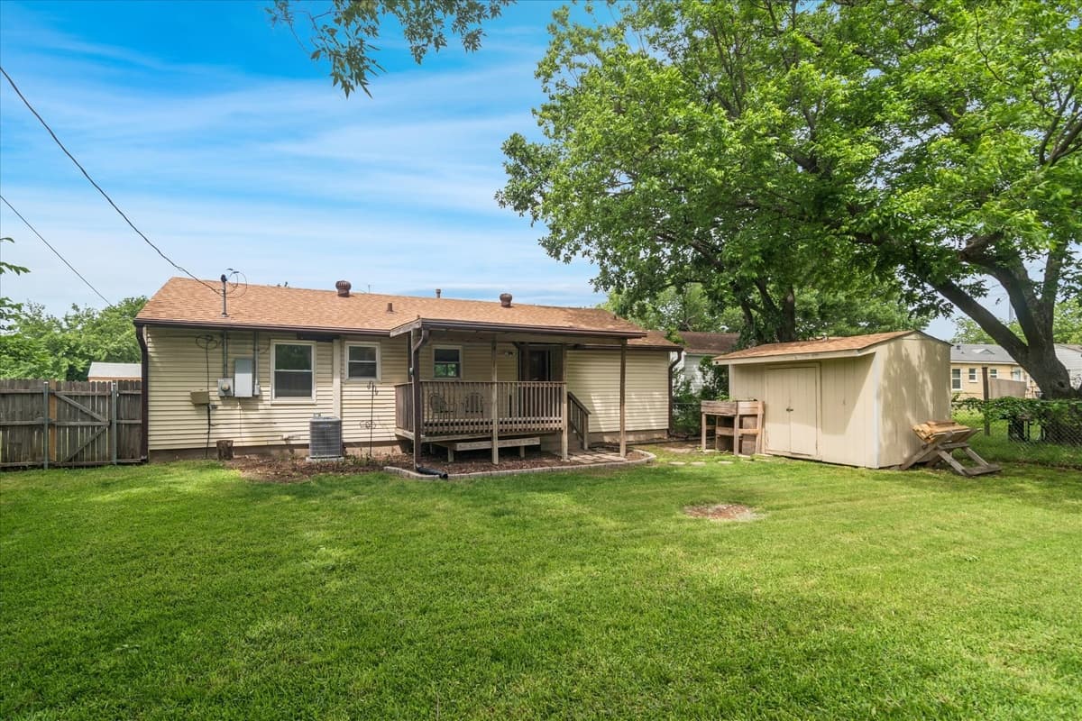 1336 Devonwood Dr — photo 2