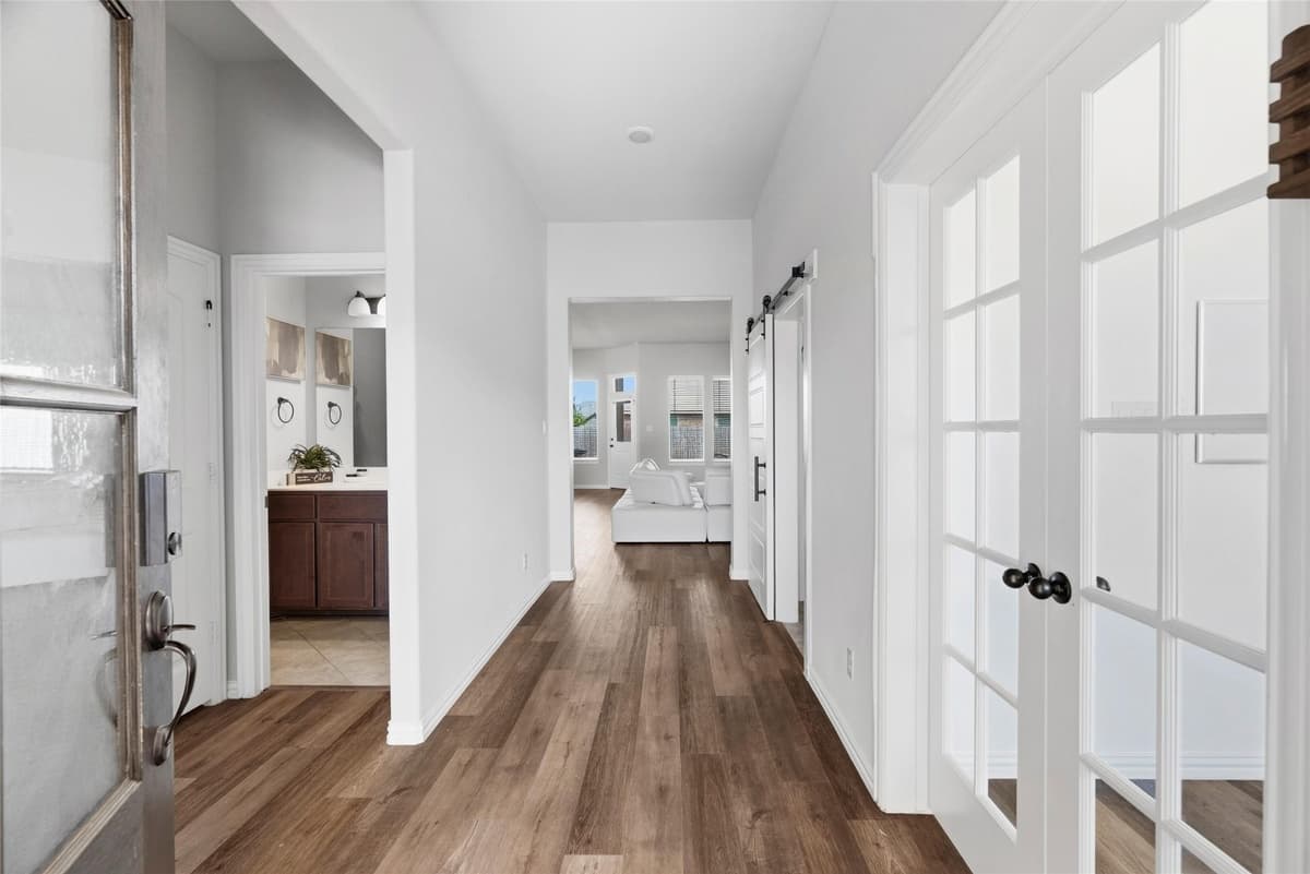3112 Greymoore Dr — photo 2